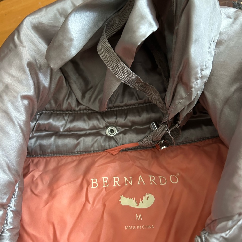 Bernardo puffer packable silver jacket medium - image 3